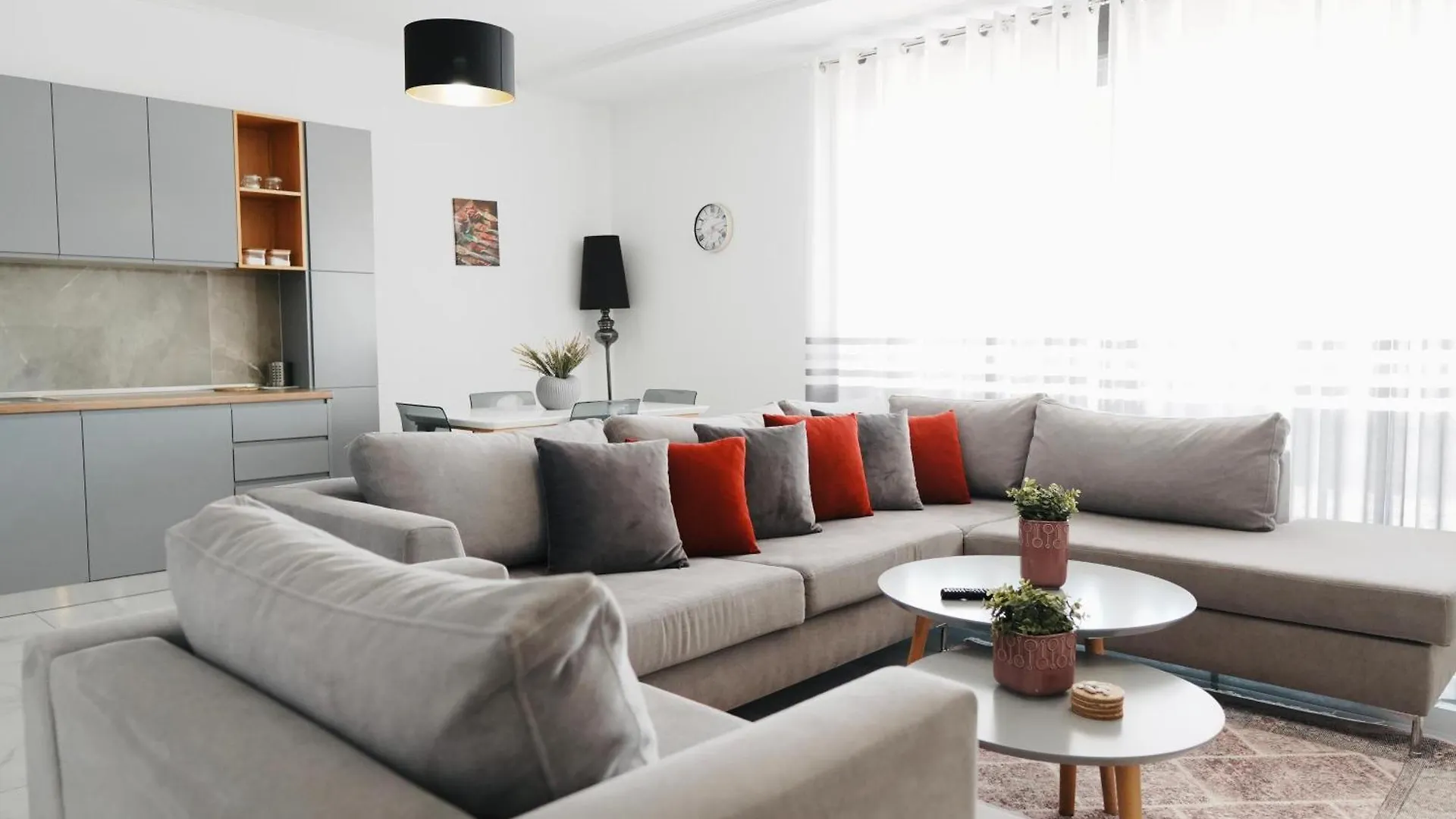 Luxury Penthouse B&E Apartment Sarande