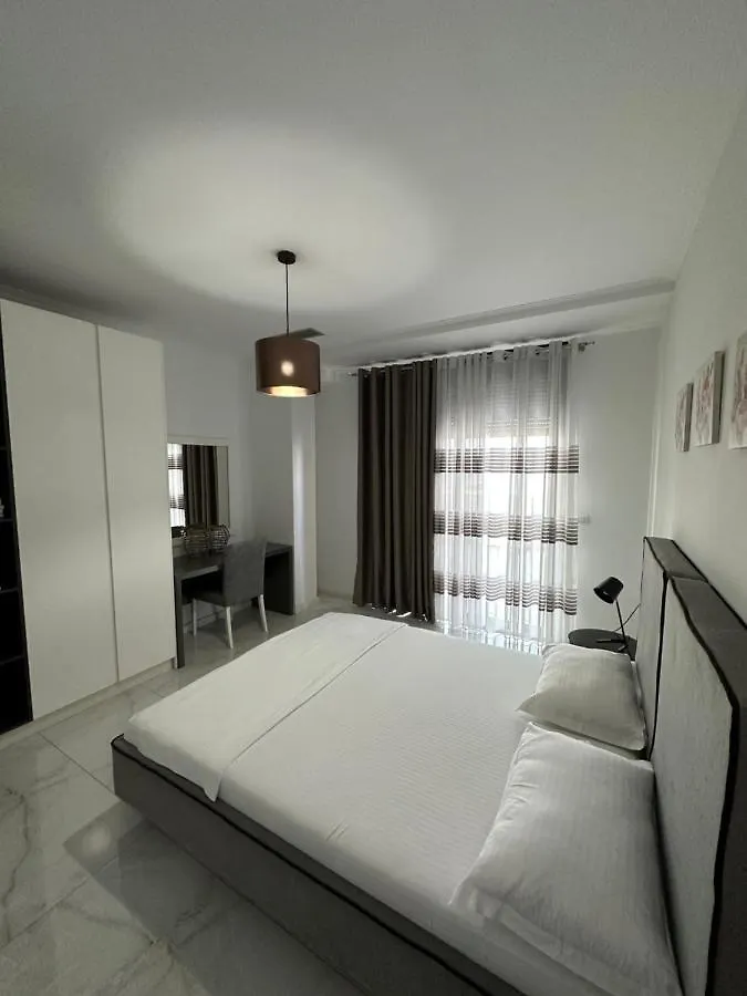 公寓 SarandëLuxury Penthouse B&E公寓