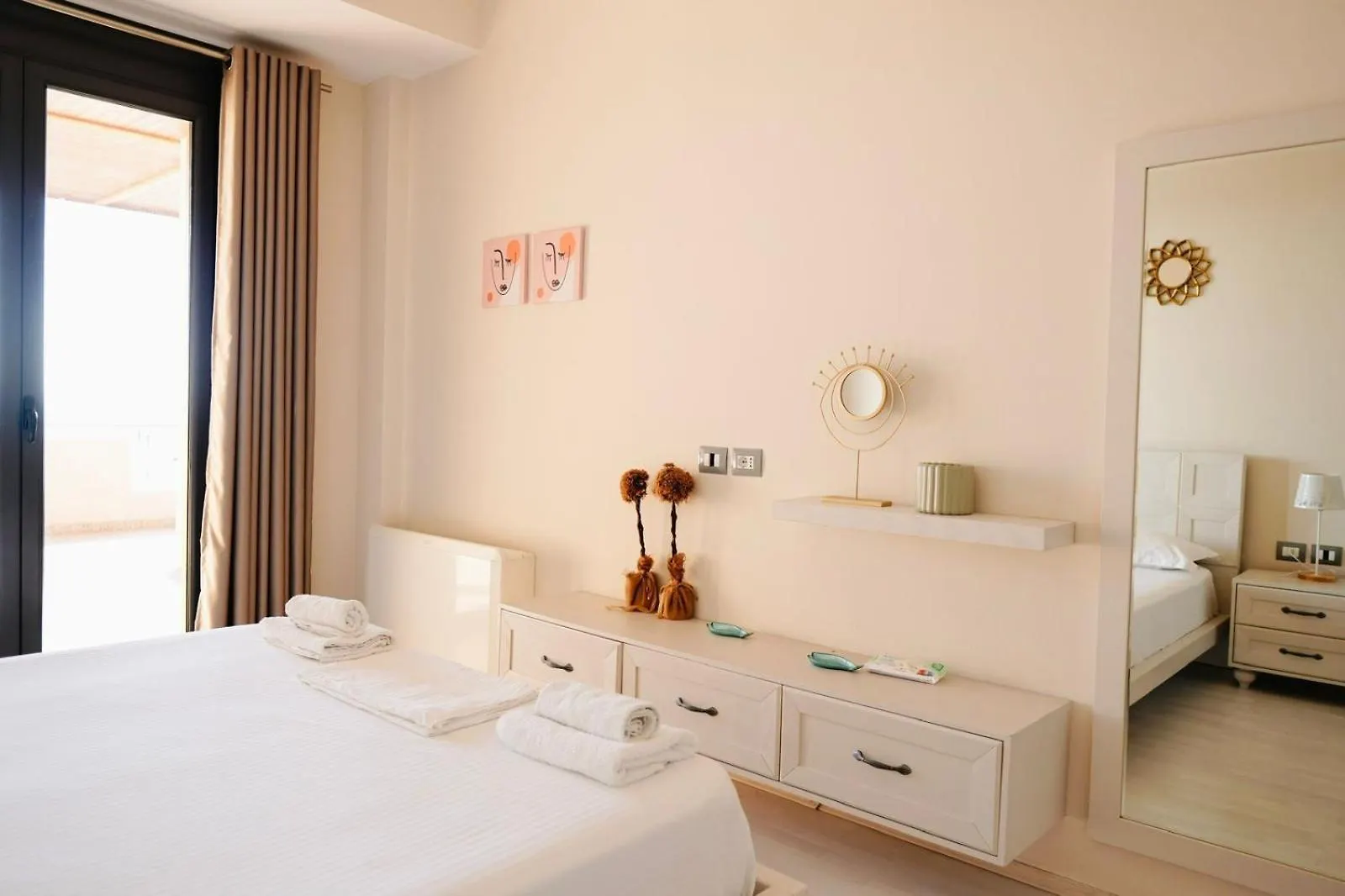 SarandëLuxury Penthouse B&E公寓 0*, Sarandë